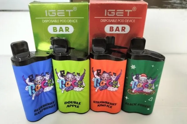 The Unforgettable Burst: Diving Deep into the IGET Bar 3500 Puffs Blueberry Raspberry Vape Experience